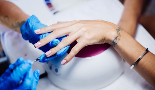 Cómo hacer y practicar Nail Art