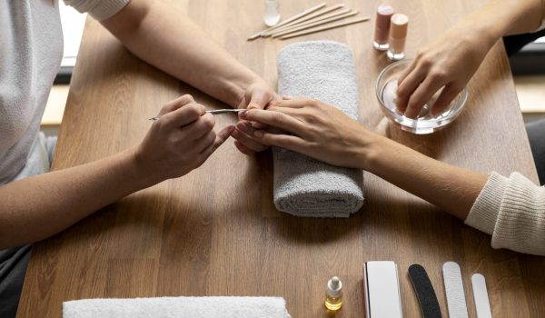 Dónde estudiar manicura profesional en Murcia